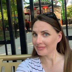 Meet your Posher, Lisa